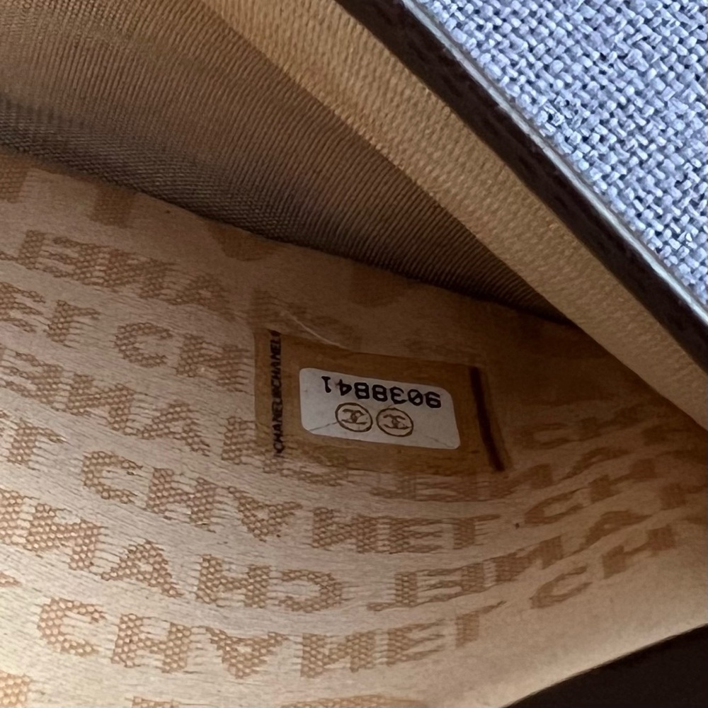 CHANEL Micro Chocolate Bar CC Logo Leather Long Bifold Wallet - Picture 11 of 12